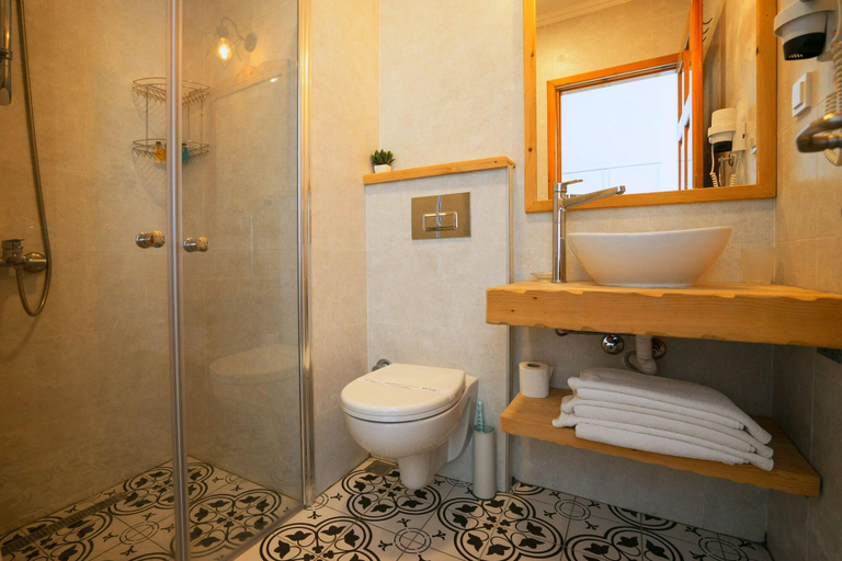 Bathroom 5, Bora Hotel, Datça
