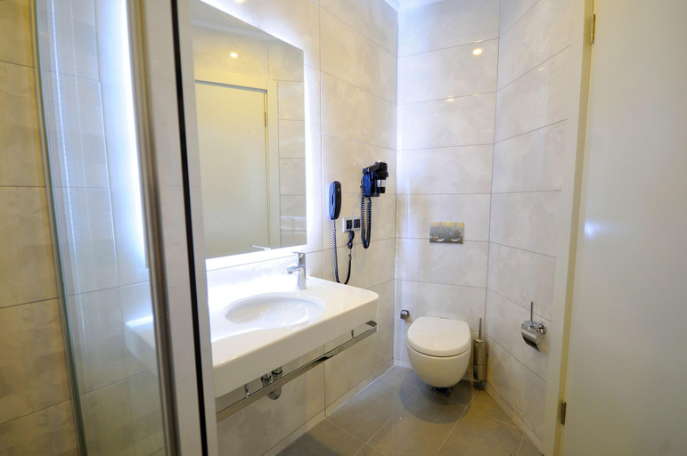 Bathroom 3, Datca Sapphire Hotel, Datça