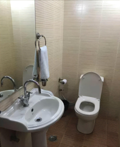 Bathroom 4, Hotel Sunrise Inn, Lucknow