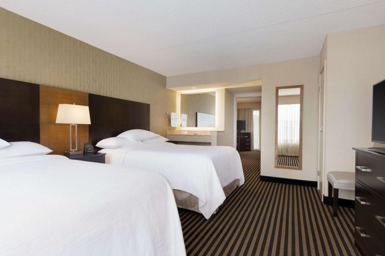 Bedroom 3, Embassy Suites by Hilton Piscataway Somerset, Middlesex