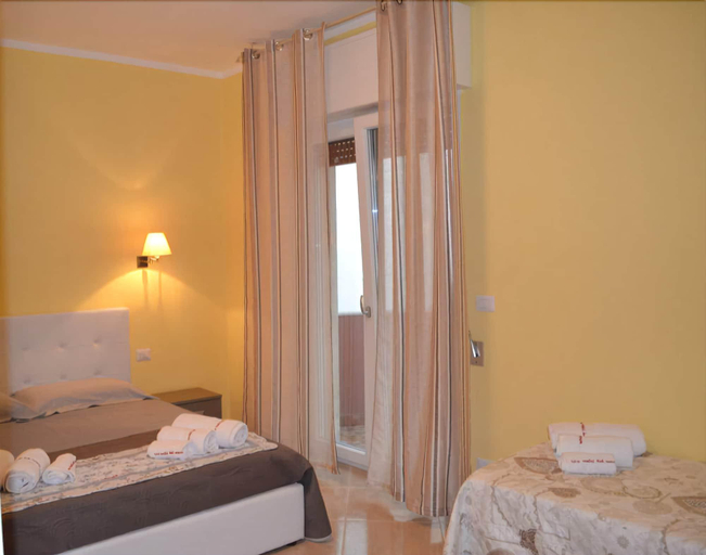 Bedroom 2, B&B 100 Metri dal mare, Lecce