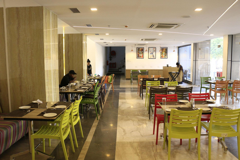 Food & Drinks 5, Cosmopolitan Hotel, Madurai