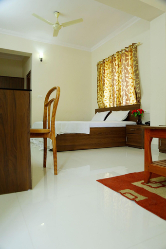 Public Area 2, Saravana Inn, Thiruvananthapuram