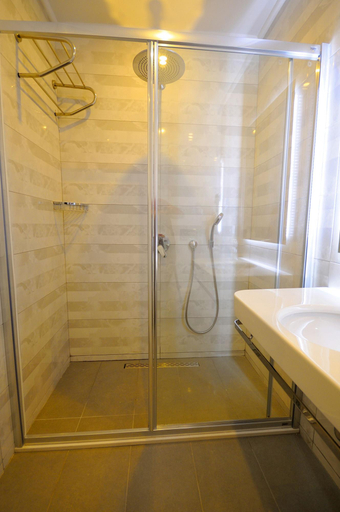 Bathroom 4, Datca Sapphire Hotel, Datça