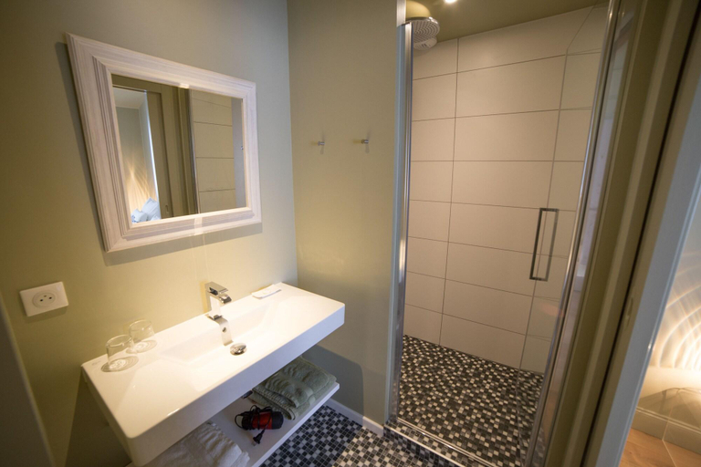 Bathroom 4, Chambre d'Hôtes Arima, Pyrénées-Atlantiques