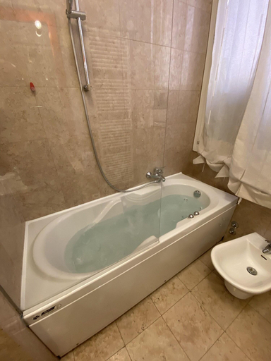 Bathroom 4, Like Romeo Suites, Verona