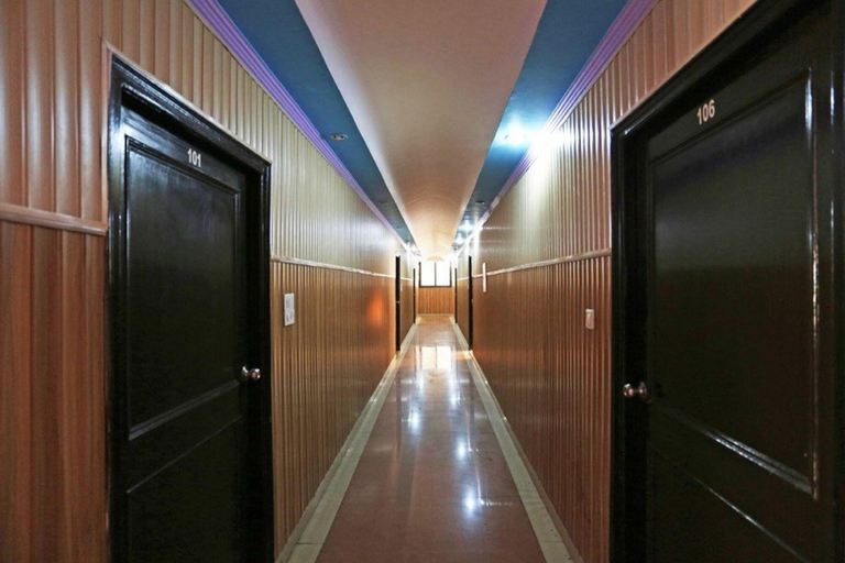 Public Area 3, Hotel Leisure Palace, Garhwal