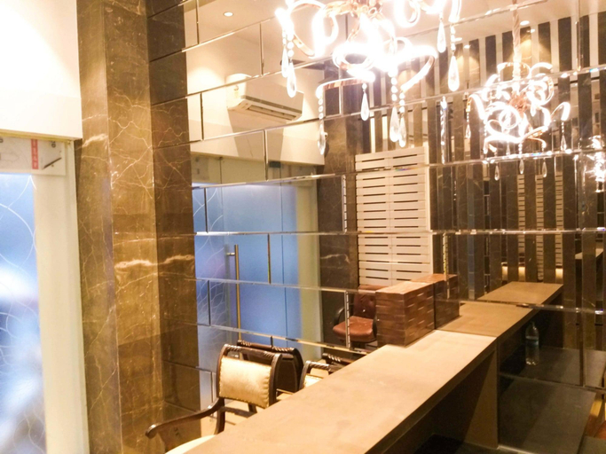 Public Area 3, The Fountain Inn - Fort, Mumbai City