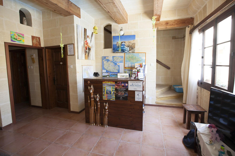 Public Area 3, Grotto's Paradise B&B