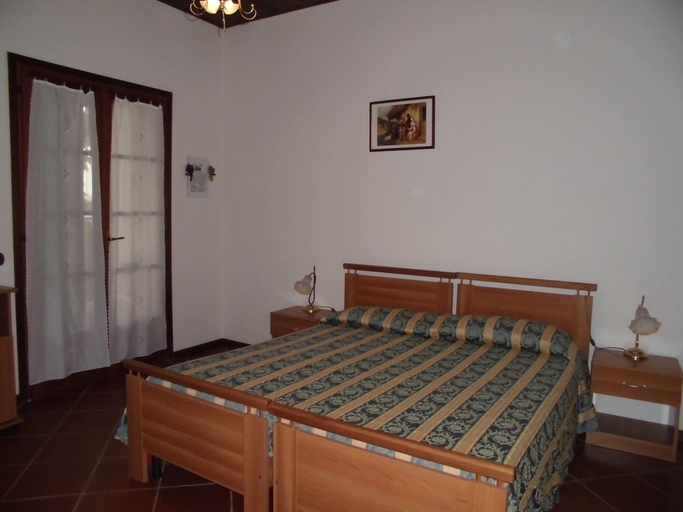 Bedroom 2, B&B Il Vigneto, Cagliari