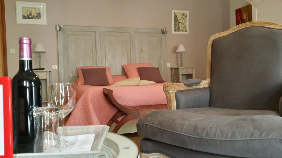 Bedroom 4, Les Chambres d'Ovaline, Gironde