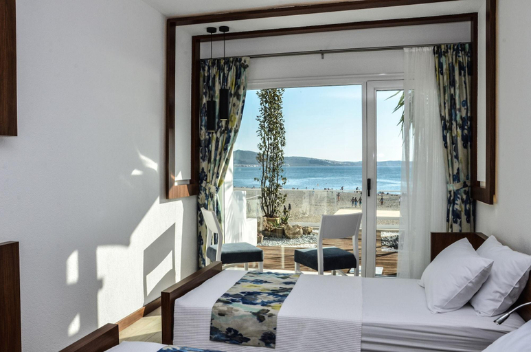 Bedroom 4, Karakas Hotel, Burhaniye