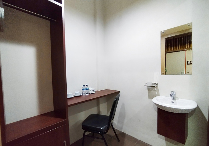 Bathroom 6