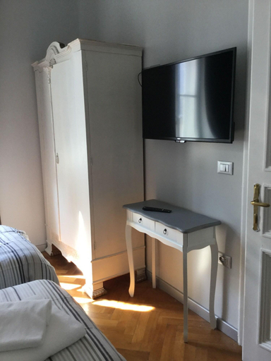 Bedroom 3, B&B Le Cupole di Trieste, Trieste