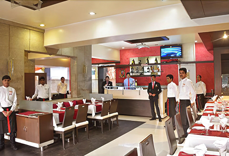 Food & Drinks 4, Hotel South Coast, Thane