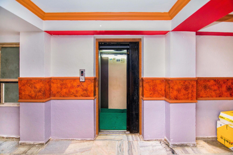 Public Area 5, FabHotel Picnic Plaza Mylapore, Chennai