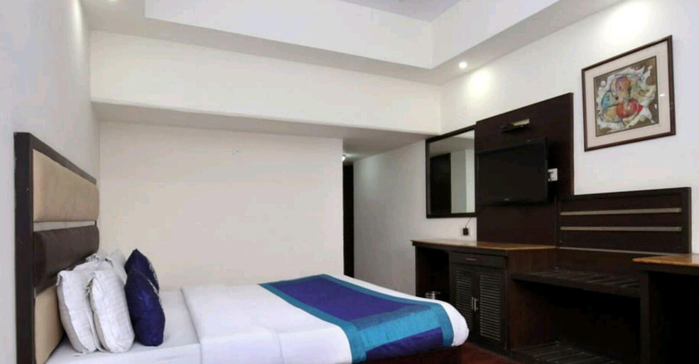 Bedroom 5, South End Hotel, Chandigarh