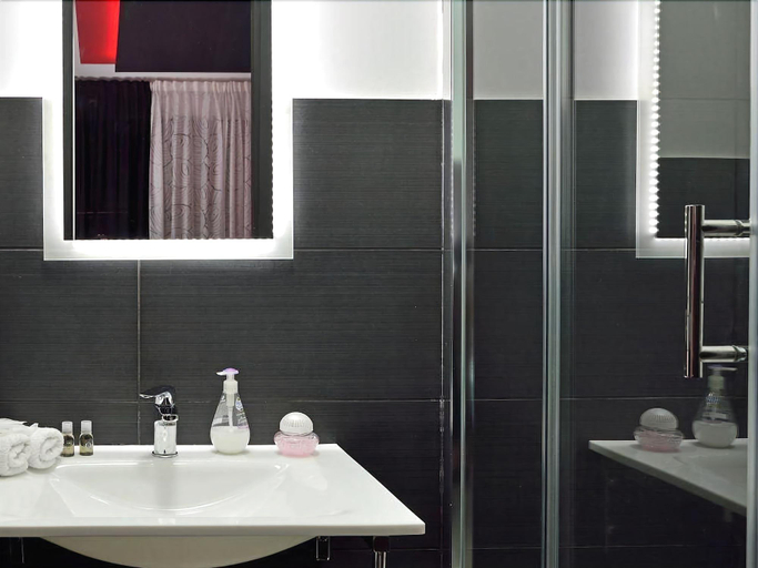 Bathroom 5, Black & White G&G, Rome