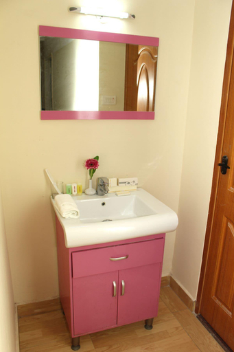 Bathroom 4, Dostyk Hotels, Thiruvananthapuram