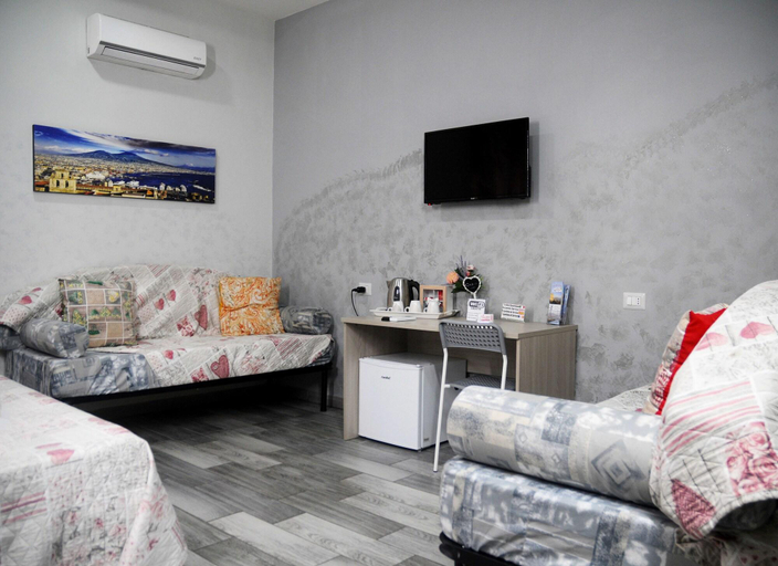 Bedroom 4, B&B Viva Napoli, Napoli