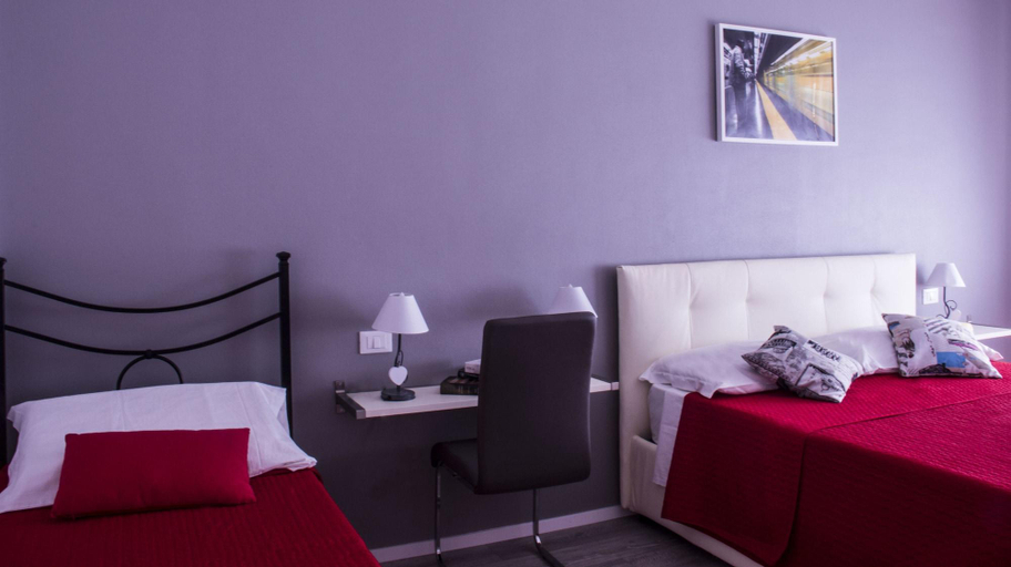 Bedroom 4, Domus Raffaello suite in Rome, Rome