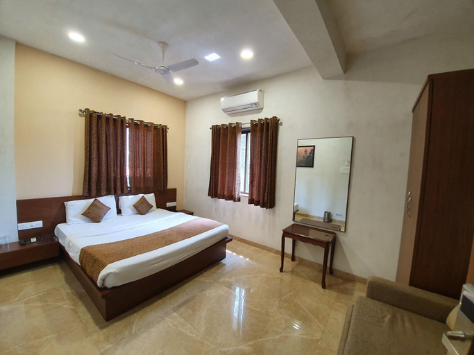 Bedroom 2, Hotel Montana NX, Pune