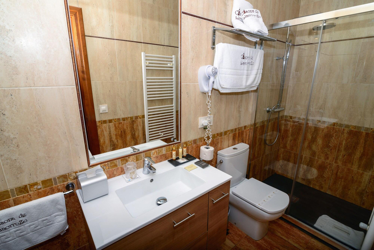 Bathroom 4, Casona de Llanorrozo, Asturias