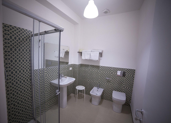 Bathroom 4, Home Scala dei Turchi B&B, Agrigento
