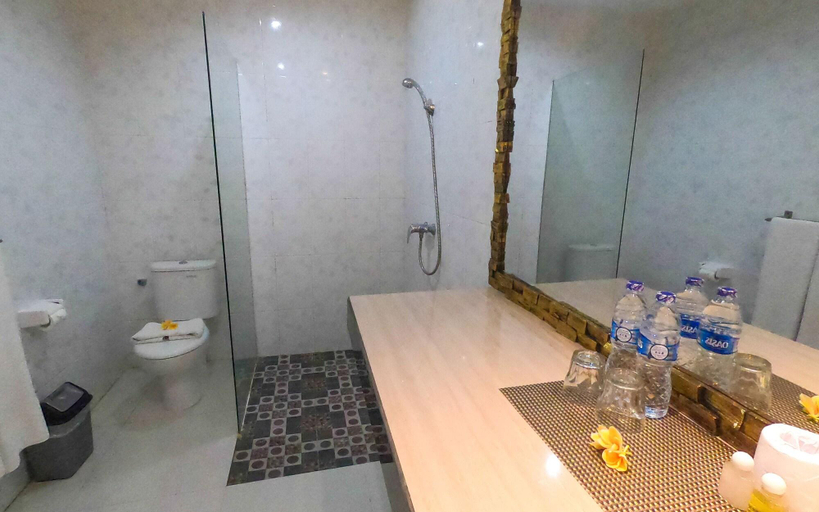 Bathroom 5, Palm Bamboo Hotel, Badung