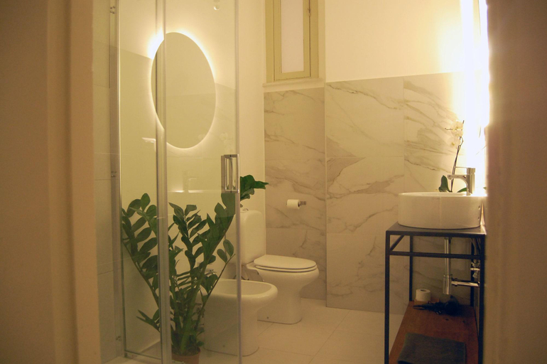 Bathroom 5, B&B 4 Elementi Catania, Catania