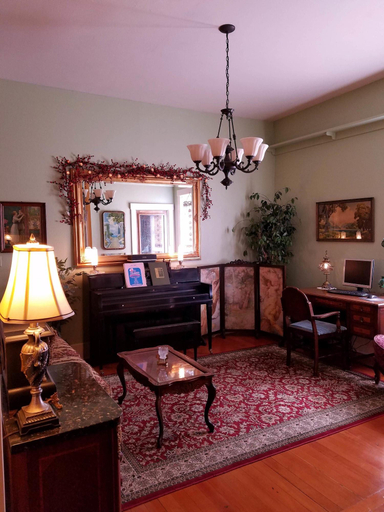 Public Area, Old Wheeler Hotel, Tillamook