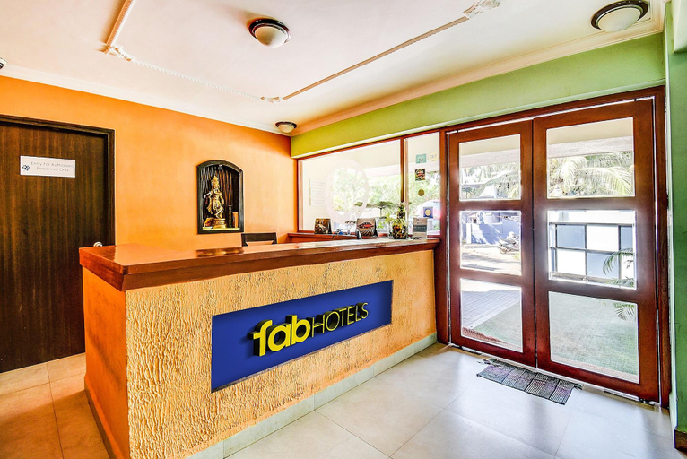 Public Area 2, FabHotel Arotel Calangute Beach, North Goa