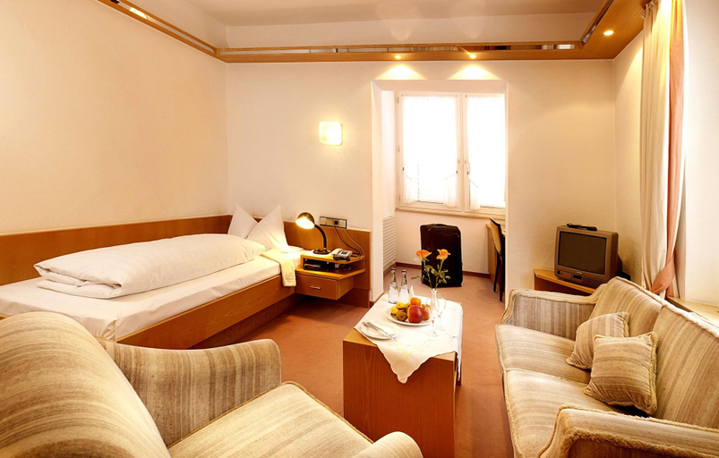 Bedroom 4, Kneipp- Kur- und Tagungshotel Luitpold, Unterallgäu