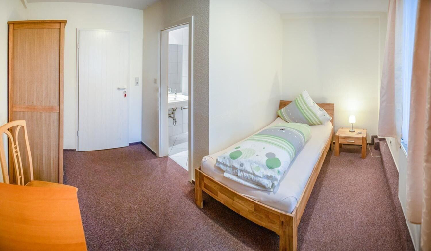 Bedroom 4, Hotel Milano, Hildesheim