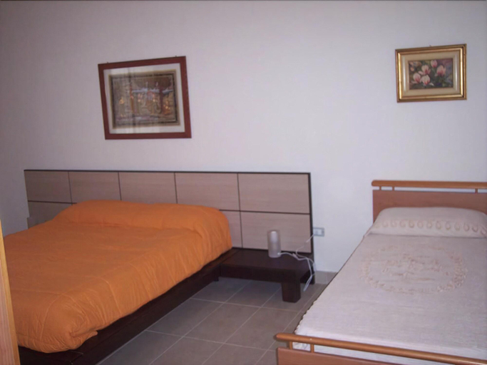 Bedroom 3, Salento B&B Trepuzzi, Lecce