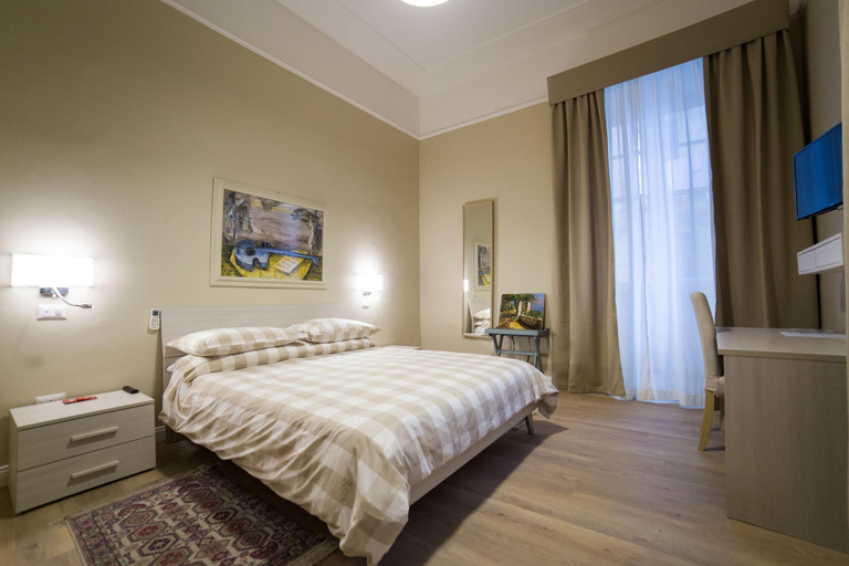Bedroom 2, B&B Il Centrale - The Best Choice, Napoli
