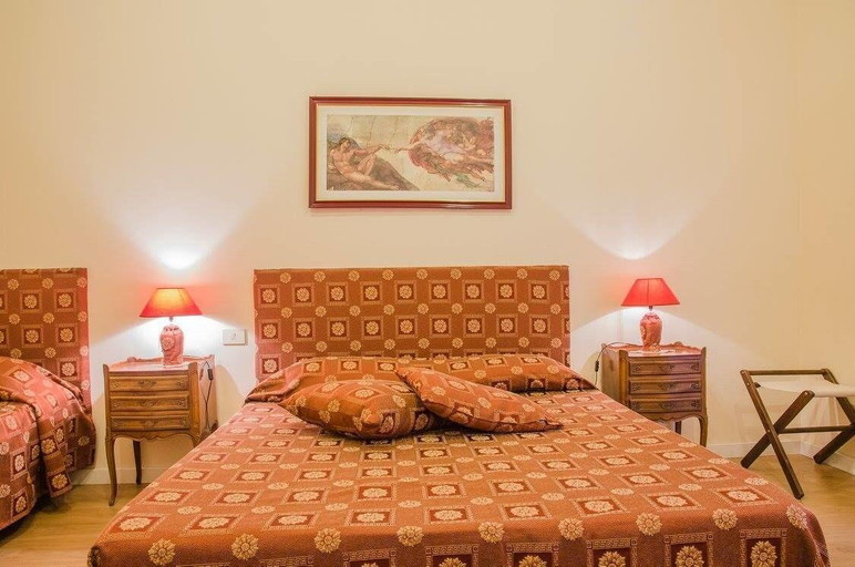 Bedroom 2, Gioielli di Cornelia, Rome