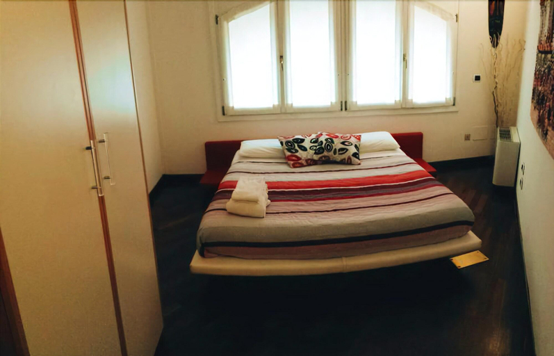 Bedroom 5, Il Castello Hostel Boutique, Bologna