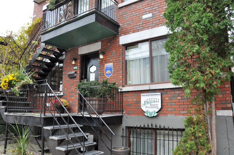 Exterior & Views, Maison des Jardins B&B, Montréal