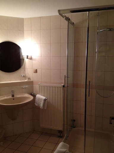 Bathroom 5, Hotel Post Viernheim UG, Bergstraße