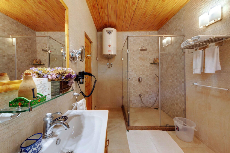 Bathroom 5, Urvashi's Retreat, Kullu