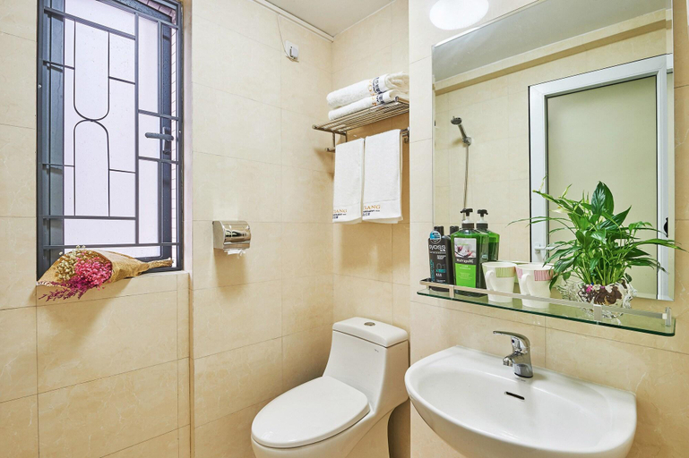 Bathroom 5, She He Apartment Shenzhen Science Park Branch, Shenzhen