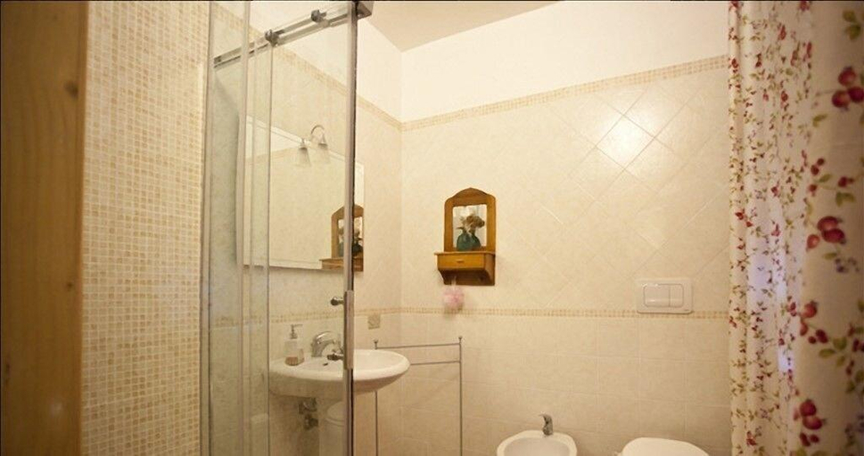 Bathroom 3, Dolce Lecce B&B, Lecce