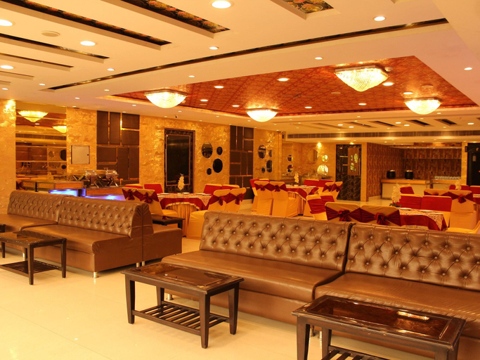 Food & Drinks 5, Karan Holidays, Delhi