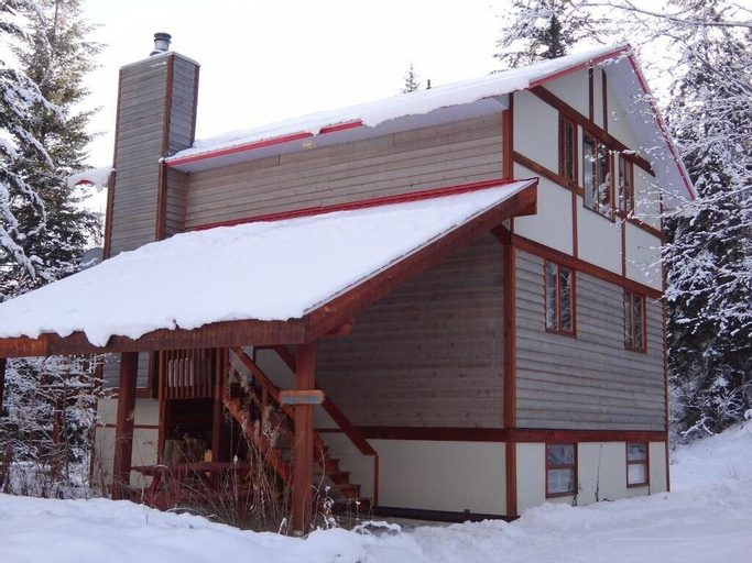 Alpine Meadows Lodge, Columbia-Shuswap
