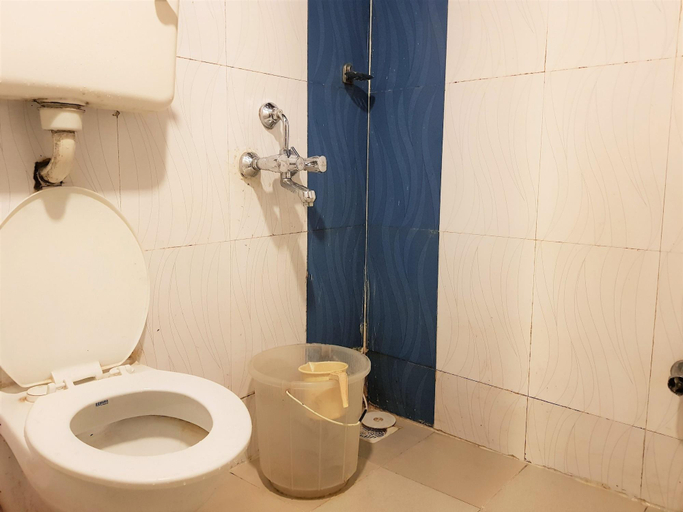 Bathroom, Hexa Aifa Stay, Mumbai Suburban