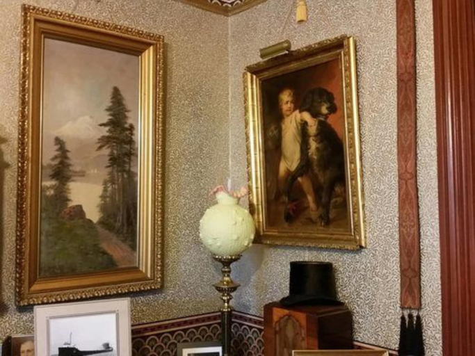Public Area 2, Geiger Victorian B&B, Pierce