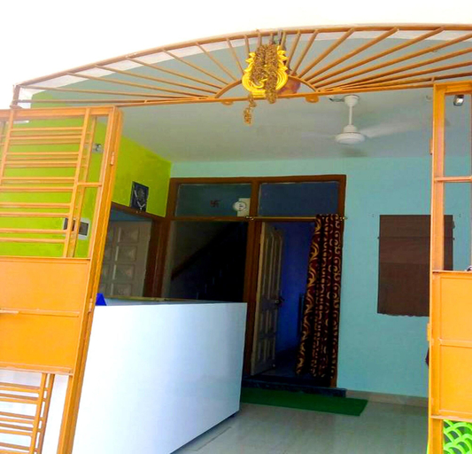 Public Area, Goroomgo Gokul Anand Bhawan Puri, Puri