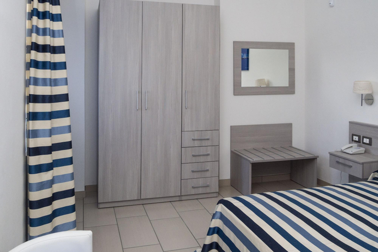 Bathroom 4, Holiday Affittacamere, Cosenza