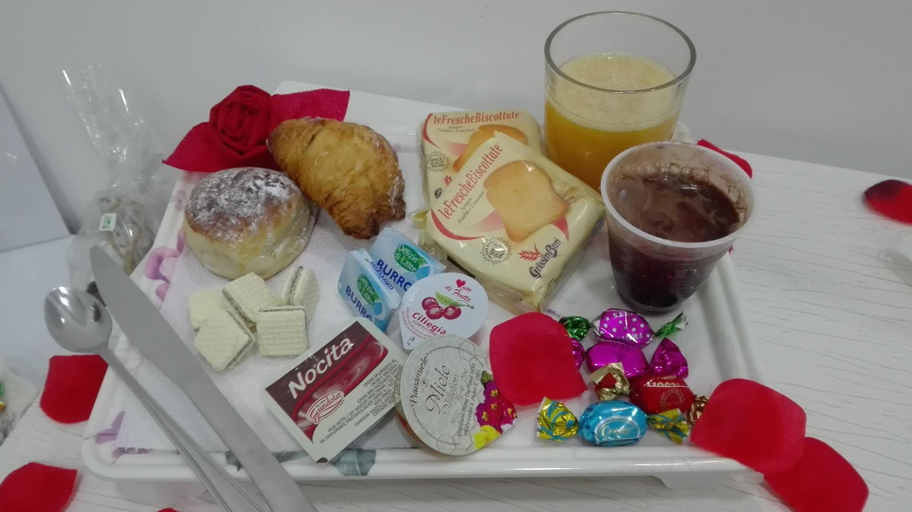 Food & Drinks, B&B Panorama 17, Napoli